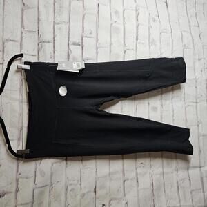 NWT Marika Ultimate Slimming Capri Workout Pakts